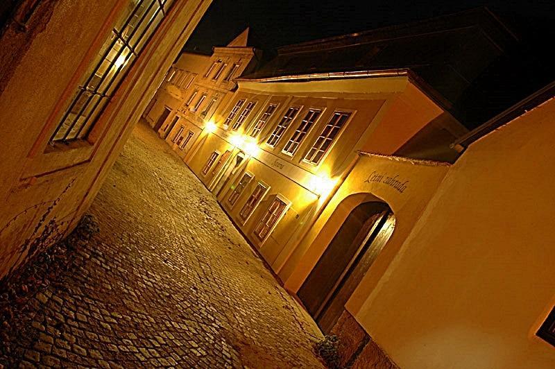 Penzion Pod Zamkem Jindřichŭv Hradec Exteriör bild